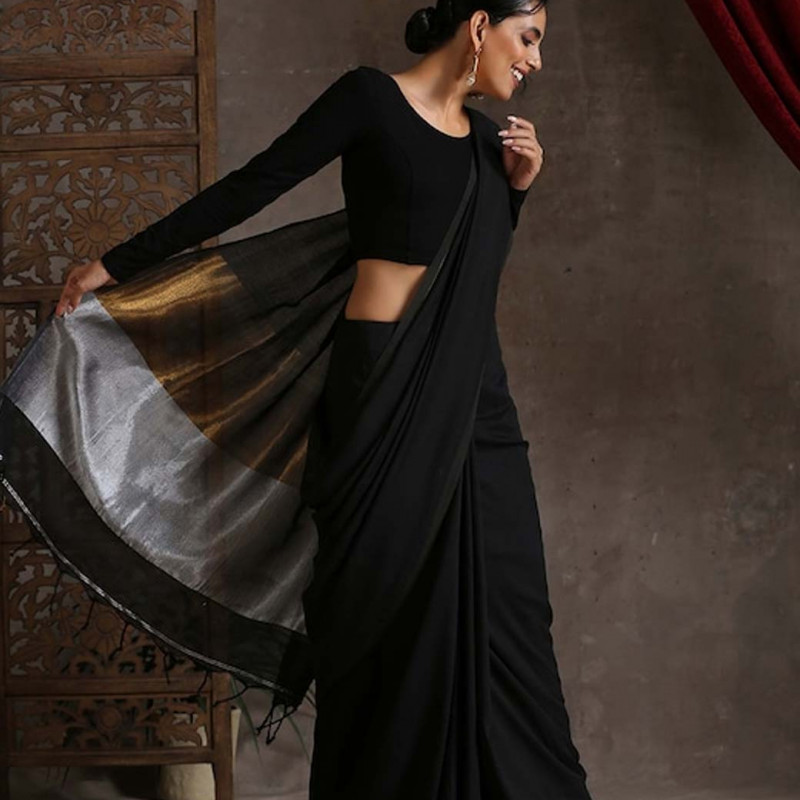 Black & Gold-Toned Pure Cotton Saree